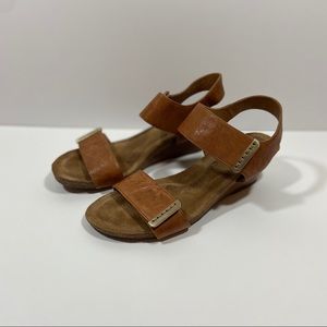 Sofft Verdi Wedges Sandals Color Luggage Oyster brown camel Size 7.5 M